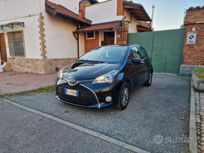 Occasion Toyota Yaris 69 ch (50 kW) 2016 Noir Berline