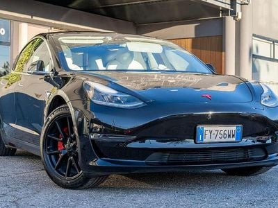 Nero Usata 2019 Tesla Model 3 Performance Berlina | 24.200 € (Buon prezzo)
