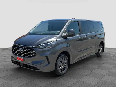 Usata Ford Tourneo Custom 150 CV (110 kW) 2025 Magnetic Furgone