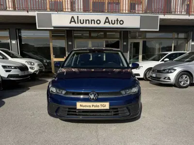 Usata VW Polo Life 90 CV (66 kW) 2024 Blu/azzurro Utilitaria