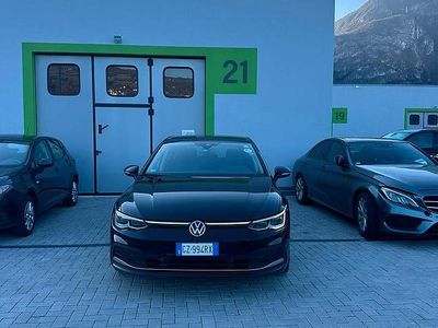 Usata VW Golf VIII 150 CV (110 kW) 2020 Nero Berlina