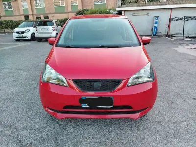 Usata Seat Mii Reference 68 CV (50 kW) 2014 Rosso Utilitaria