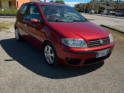 usata Fiat Punto 1.3 mjt 2006 NEOPATENTATI