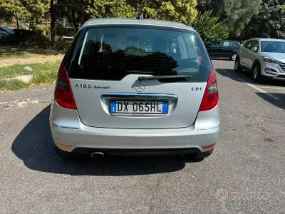 Usata Mercedes A180 109 CV (80 kW) 2009 Berlina