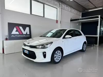 Käytetty Kia Rio Active 77 HP (56 kW) 2018 Valkoinen Sedan