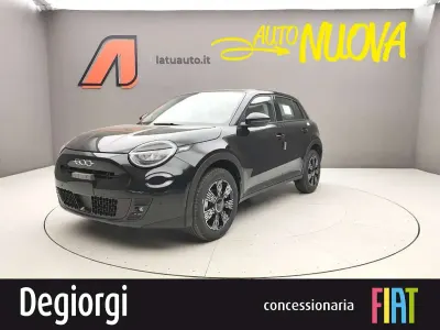 Nuova Fiat 600 Icon 101 CV (74 kW) 2026 Nero cinema SUV