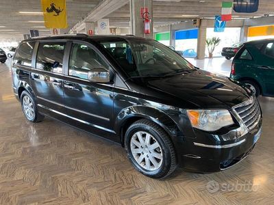 usata Chrysler Grand Voyager 2.8 CRD Aut Limited 7-Posti