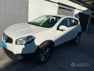 Usata Nissan Qashqai 140 CV (102 kW) 2011 Bianco SUV