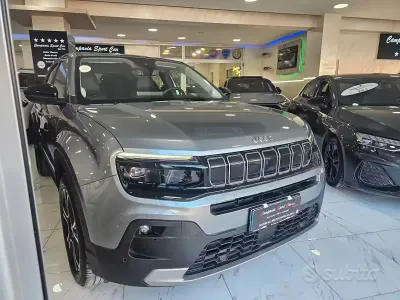 Usata Jeep Avenger Summit 101 CV (74 kW) 2025 Grigio SUV