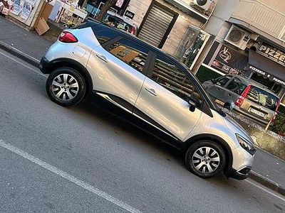 Usata Renault Captur 90 CV (66 kW) 2017 Grigio SUV