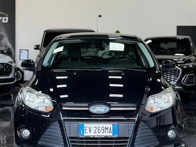 Begagnad Ford Focus Individual 116 HK (85 kW) 2014 Svart Kombi
