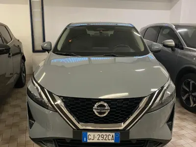Usata Nissan Qashqai N-Connecta 140 CV (102 kW) 2022 Grigio SUV