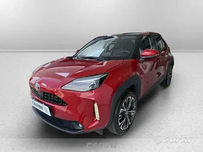 Usata Toyota Yaris Cross Lounge 116 CV (85 kW) 2022 Rosso SUV
