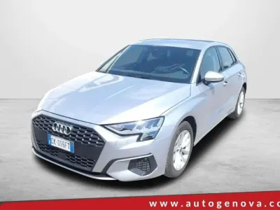 Usata Audi A3 Business 116 CV (85 kW) 2022 Argento Berlina