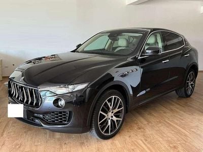 Usata Maserati Levante 275 CV (202 kW) 2017 Nero SUV