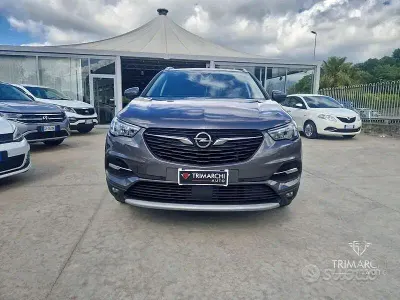 Käytetty Opel Grandland X Innovation 130 HP (95 kW) 2019 Katumaasturi