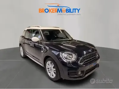 Usata Mini Cooper S Countryman Business 192 CV (141 kW) 2020 Enigmatic black SUV