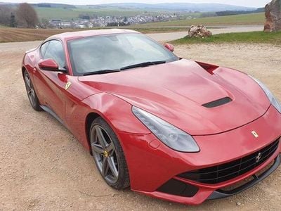 Usata Ferrari F12 741 CV (545 kW) 2013 Rosso Coupé