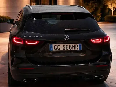 Usata Mercedes GLA200 150 CV (110 kW) 2021 Nero SUV