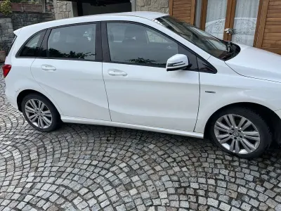Occasion Mercedes B180 Executive 109 PK (80 kW) 2012 Wit MPV
