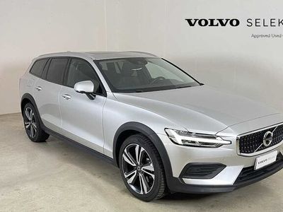 usata Volvo V60 CC Pro, B4 AWD Mild Hybrid (D)