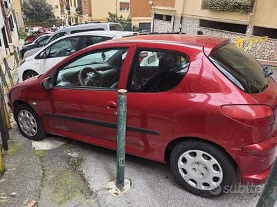 Usata Peugeot 206 60 CV (44 kW) 2000 Rosso Berlina