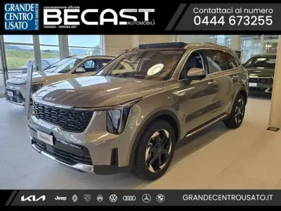 Usata Kia Sorento 160 CV (117 kW) 2024 Antracite metallizzato SUV