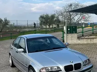 Usata BMW 318 118 CV (86 kW) 1999 Grigio Berlina