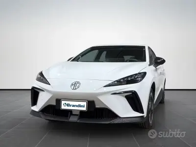 Usata MG MG4 EV 53 kW (73 CV) 2024 Bianco Utilitaria