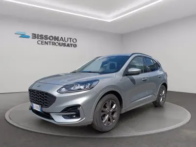 Usata Ford Kuga ST-Line 120 CV (88 kW) 2022 Argento SUV