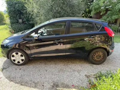 Usata Ford Fiesta 82 CV (60 kW) 2009 Nero Berlina