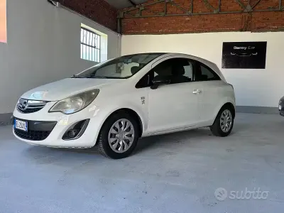 Usata Opel Corsa 95 CV (69 kW) 2012 Bianco Utilitaria