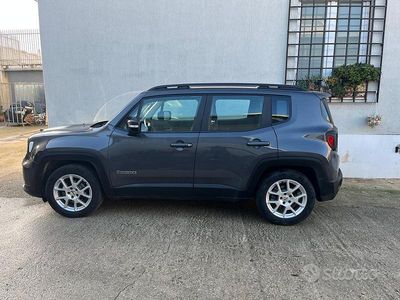 Usata Jeep Renegade 120 CV (88 kW) 2023 Grigio SUV