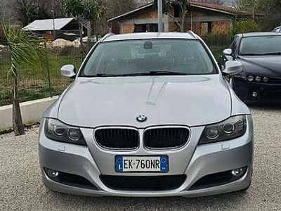 Usata BMW 320 Efficient Dynamics 183 CV (134 kW) 2011 Grigio Station wagon