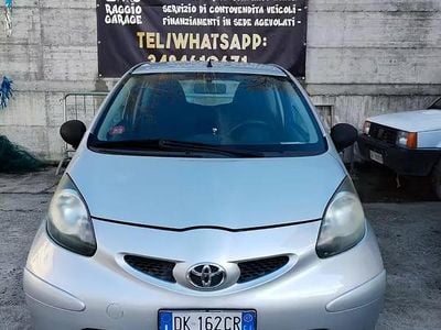 Usata Toyota Aygo Sol 68 CV (50 kW) 2007 Grigio Utilitaria