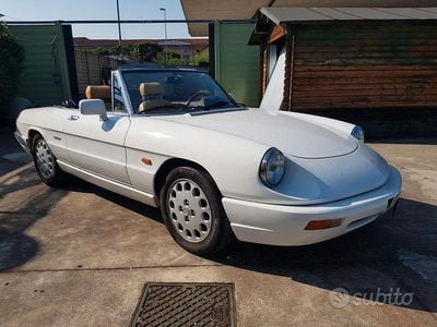 Usata Alfa Romeo Spider 122 CV (89 kW) 1991 Bianco Cabrio