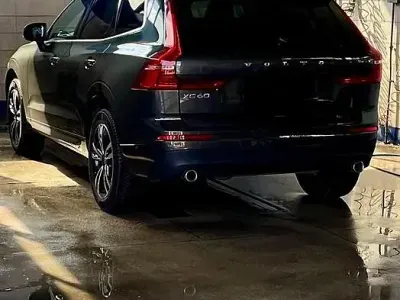 Usata Volvo XC60 190 CV (139 kW) 2018 Verde SUV