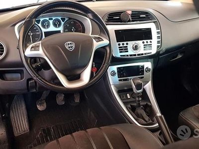 Usata Lancia Delta 105 CV (77 kW) 2012 Bianco Utilitaria