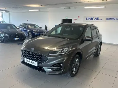 Usata Ford Kuga ST-Line X 225 CV (165 kW) 2023 Magnetic grey (metallizzato) SUV