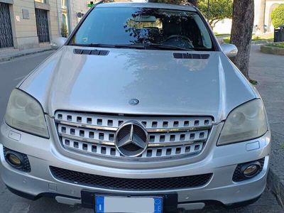 Mercedes ML320