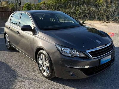 Usado Peugeot 308 Business-Line 120 CV (88 kW) 2016 Gris Berlina