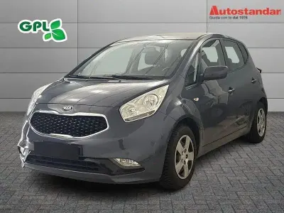Usata Kia Venga 90 CV (66 kW) 2017 Grigio scuro Utilitaria