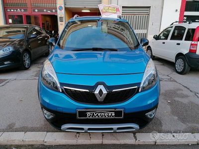 Usata Renault Scénic III XMOD 110 CV (80 kW) 2015 Blu Monovolume