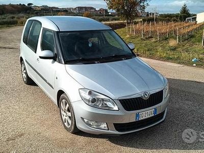 Usata Skoda Roomster 86 CV (63 kW) 2011 Grigio Monovolume