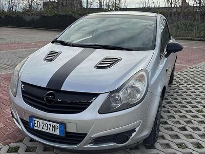 Usata Opel Corsa Comfort 75 CV (55 kW) 2010 Berlina