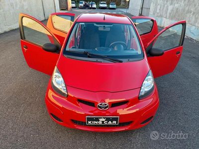 Usata Toyota Aygo 68 CV (50 kW) 2009 Rosso Utilitaria