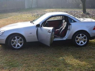 Usata Mercedes SLK200 192 CV (141 kW) 1998 Argento Cabrio