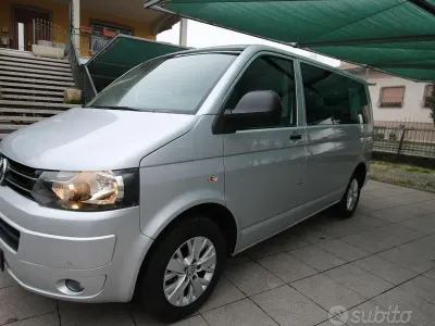 Usata VW T5 140 CV (102 kW) 2014 Argento Furgone