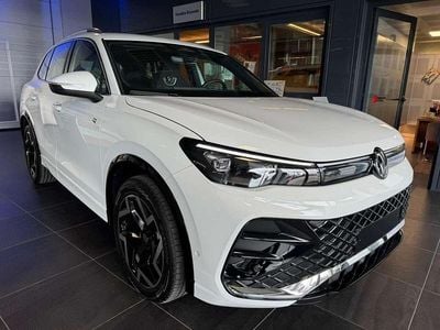Usata VW Tiguan R-line 150 CV (110 kW) 2025 Bianco SUV