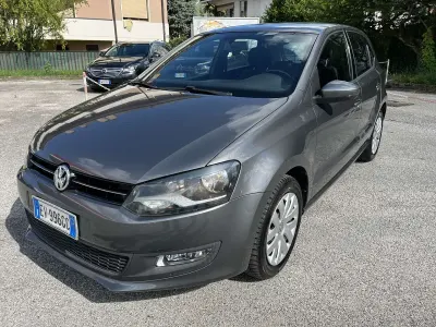 Usata VW Polo Comfortline 90 CV (66 kW) 2014 Grigio Berlina